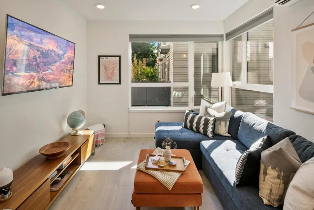 Image of Perch – Urban Abode 18