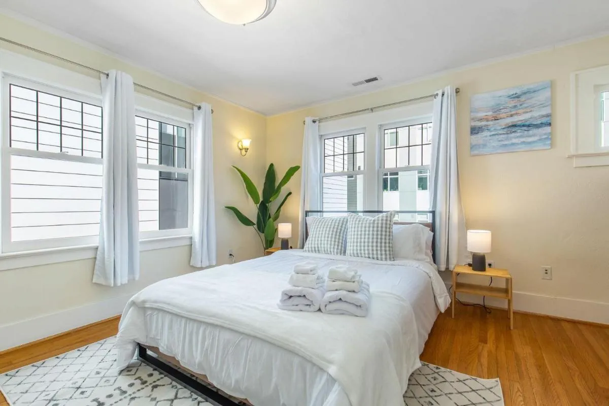Image 1 of Perch – Vintage Seattle Gem