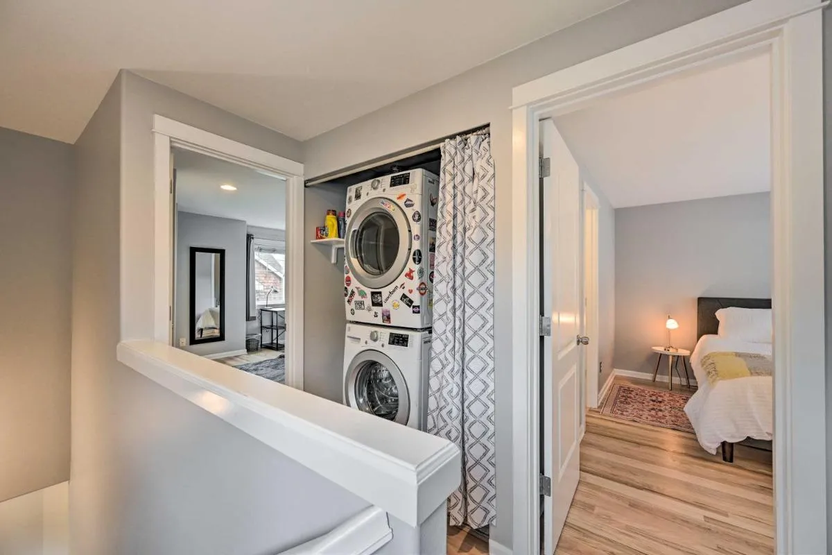 Image 6 of Pet-Friendly Seattle Townhome Less Than 1 Mile to Lake!