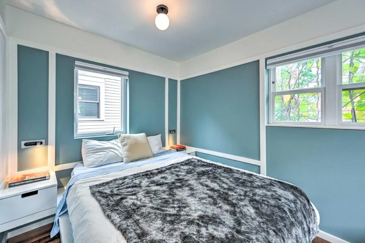 Image 1 of Quaint Seattle Retreat 2 Mi to Capitol Hill!