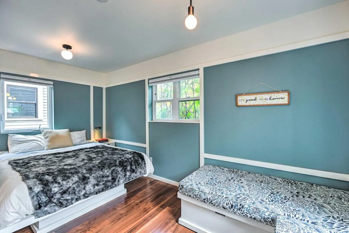 Image 6 of Quaint Seattle Retreat 2 Mi to Capitol Hill!