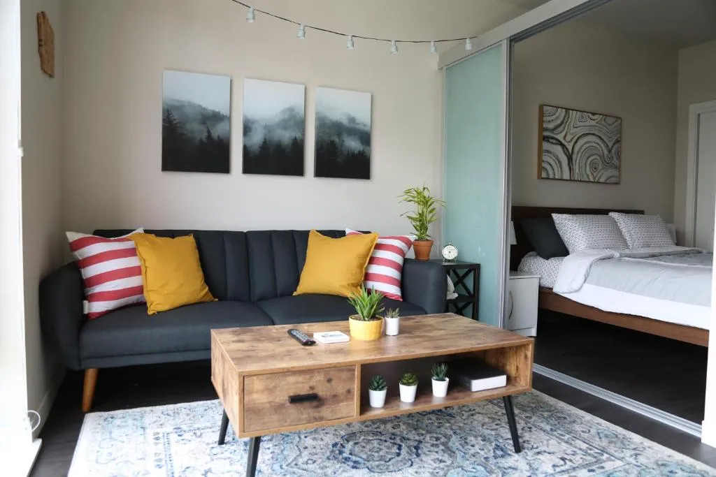 Image of Queen Anne Abode – 1 Block from CPA! – Free Parking!