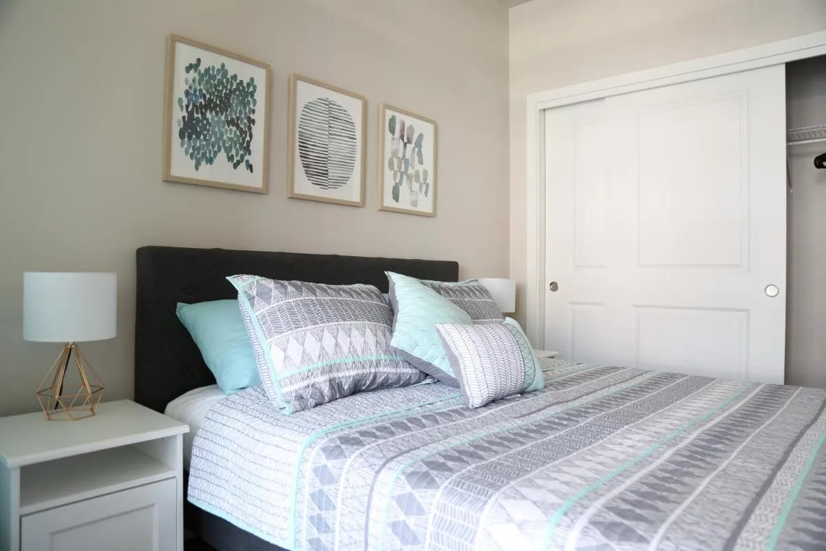 Image 2 of Queen Anne Retreat – 1 Blk from CPA – Free Parking