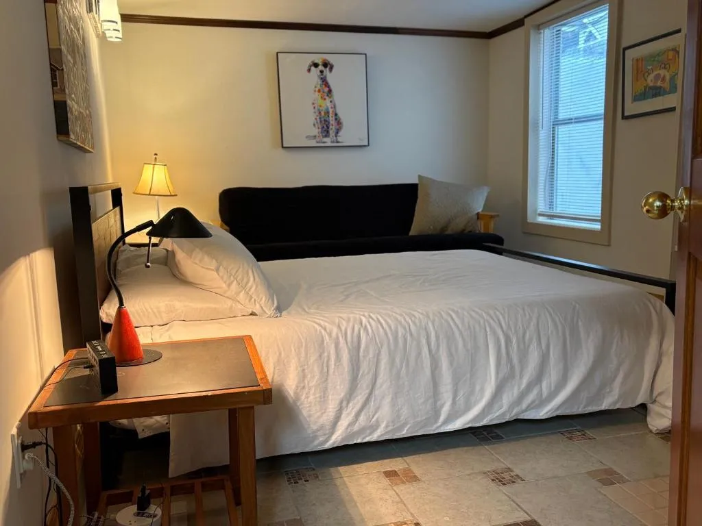 Image of Queen Bea-Seattle-Queen Anne-Basement-Level