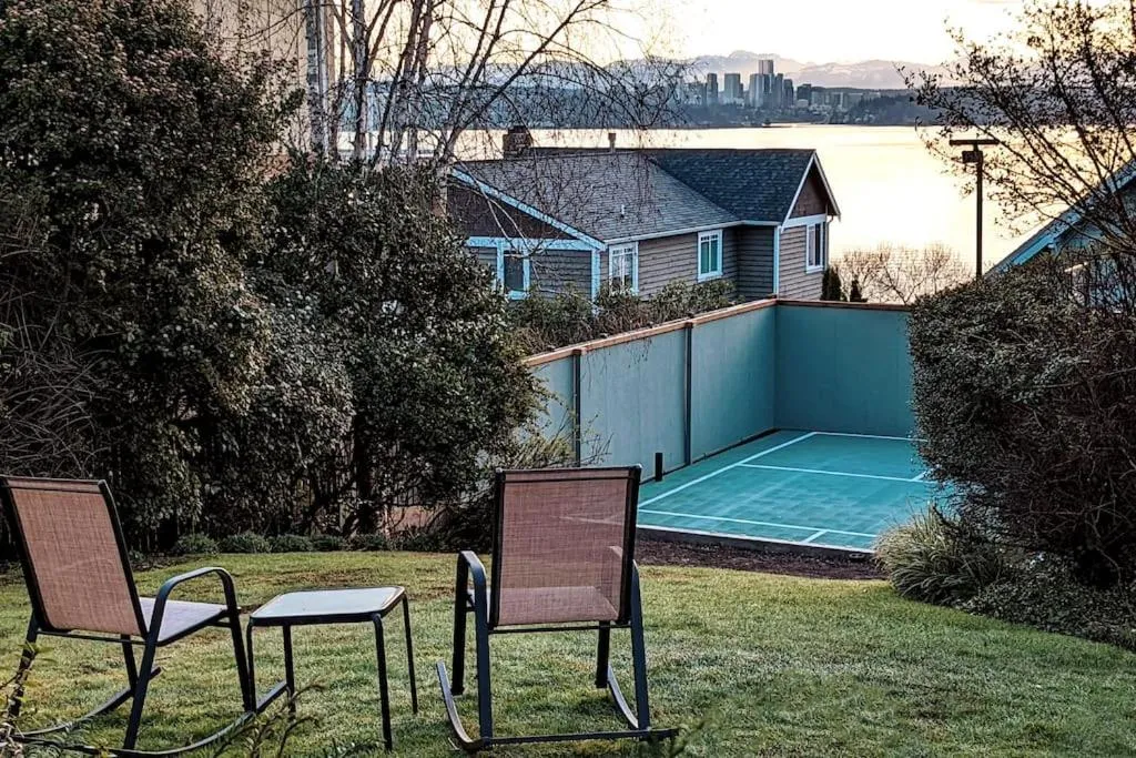 Image 3 of Seasons at Leschi Hillsides