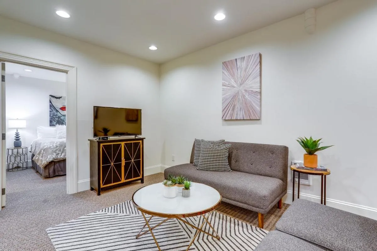 Image 4 of Seattle Condo with Parking, Near Space Needle!