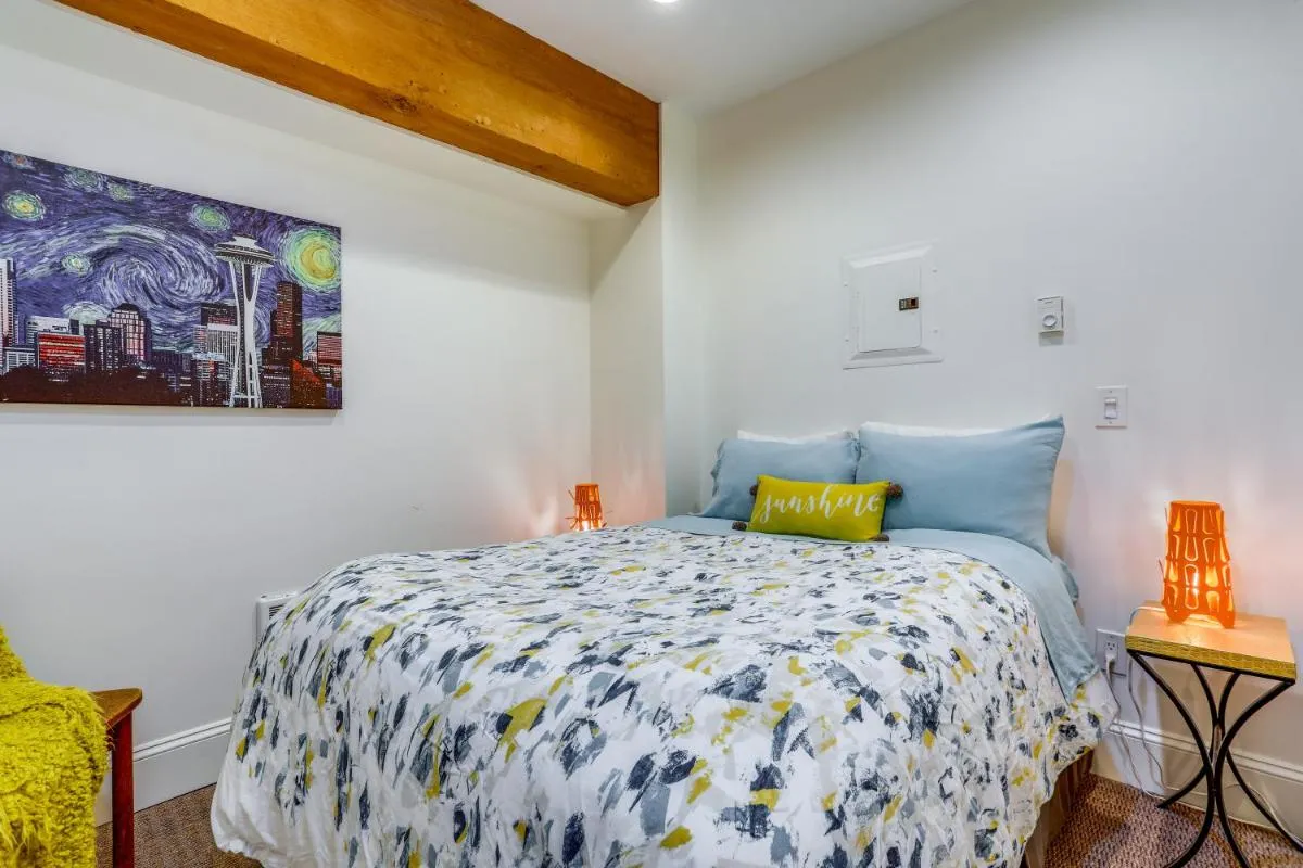 Image 6 of Seattle Condo with Parking, Near Space Needle!