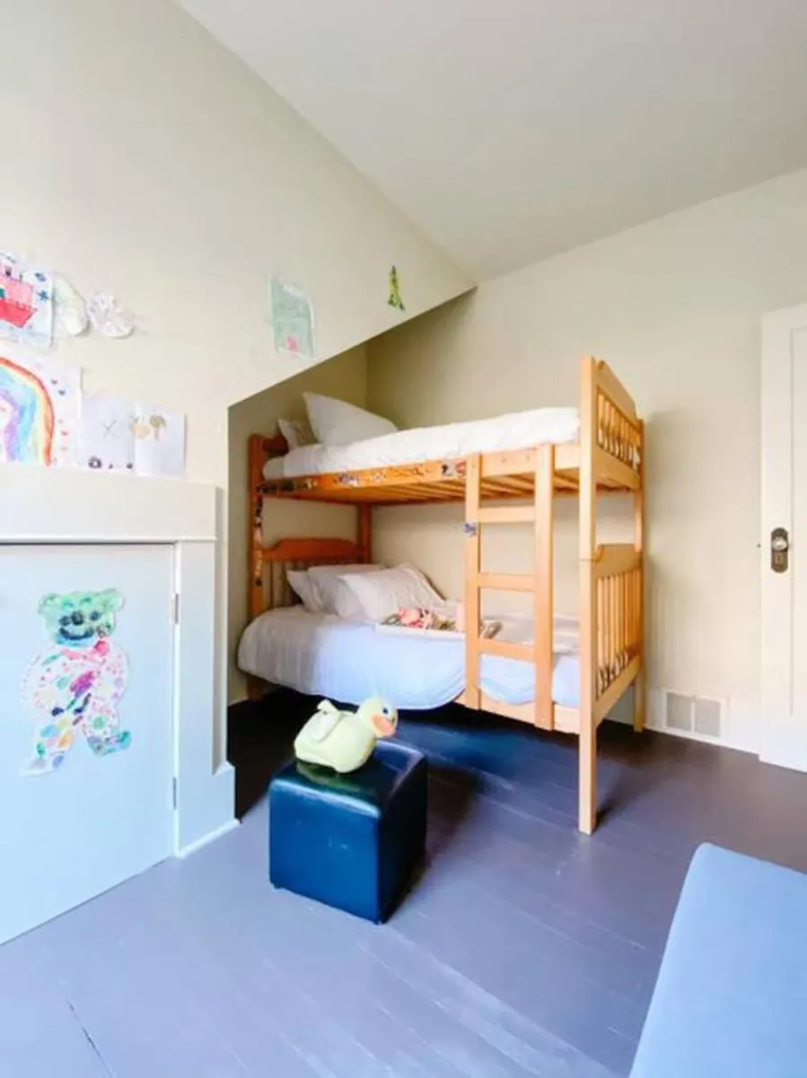 Image 4 of Seattle Escape Queen Anne w Private Deck