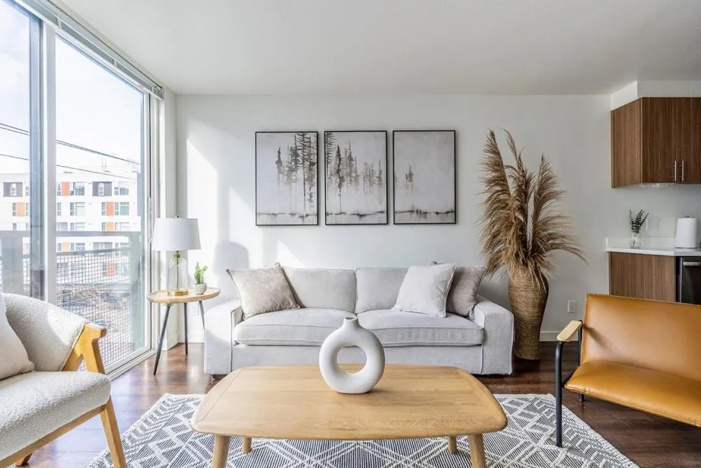 Image of Seattle Modern and Stylish Penthouse Apartment (Wifi, Pet Friendly, Rooftop)