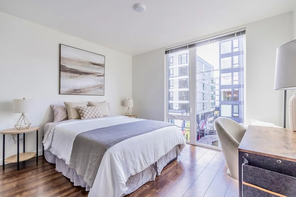 Image 6 of Seattle Modern and Stylish Penthouse Apartment (Wifi, Pet Friendly, Rooftop)