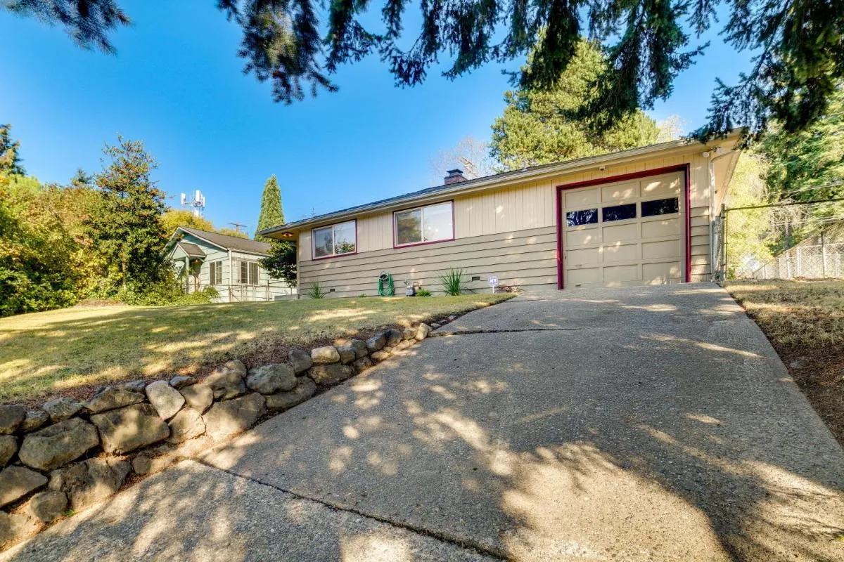 Image 6 of Seattle Vacation Home with Hot Tub 5 Mi to Downtown