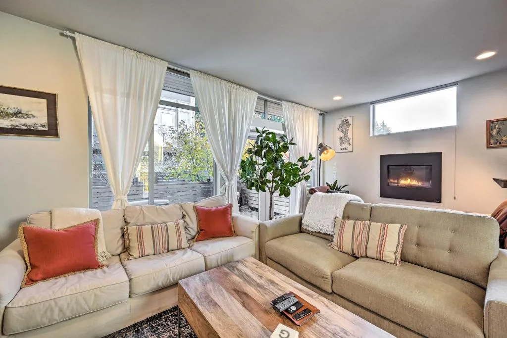 Image of Sleek Seattle Home with Rooftop Patio and Views!