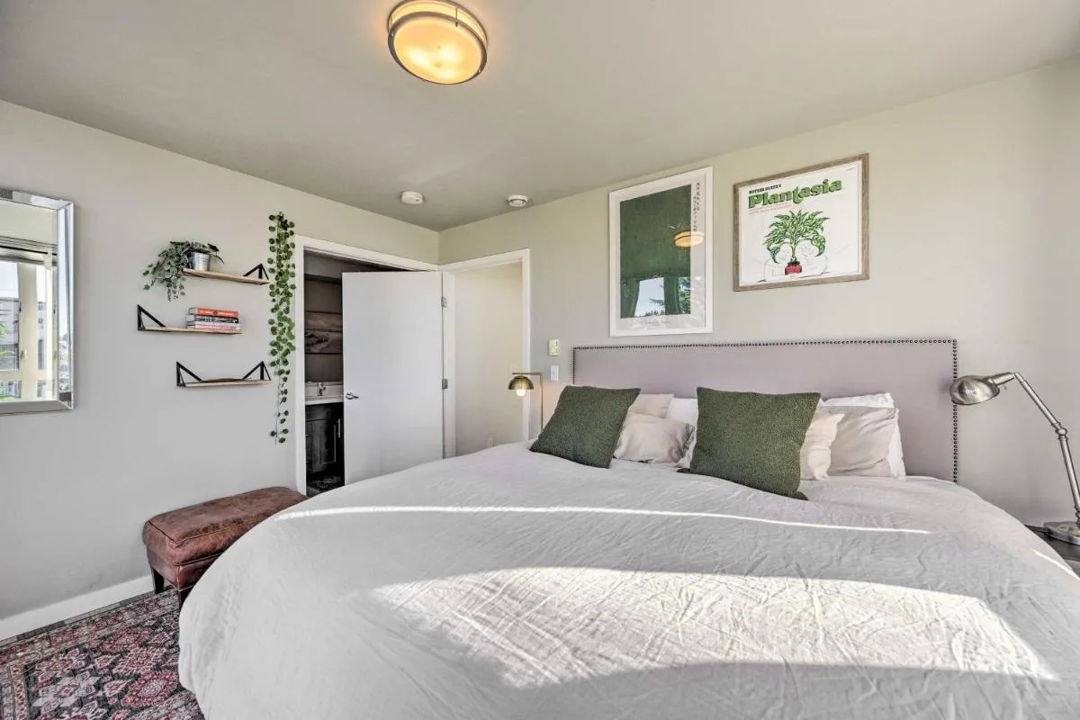 Image 6 of Sleek Seattle Home with Rooftop Patio and Views!