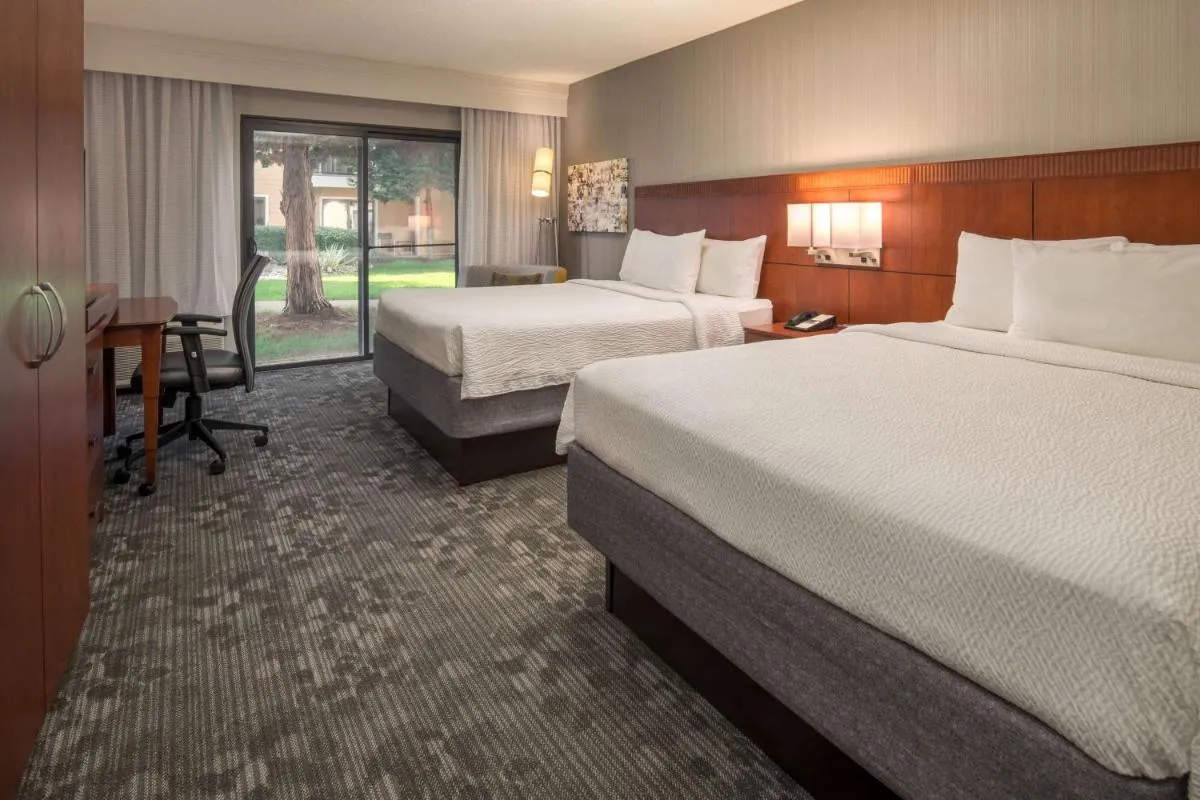 Image 1 of Sonesta Select Seattle Bellevue Redmond