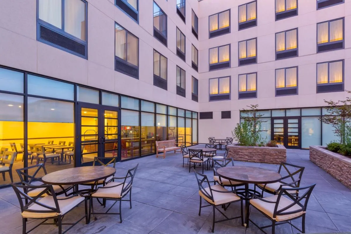 Image 6 of Staybridge Suites Seattle – Fremont by IHG