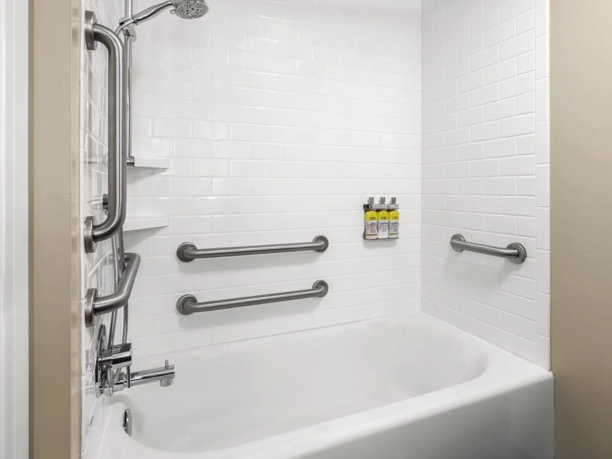 Image 2 of Staybridge Suites Seattle – South Lake Union by IHG