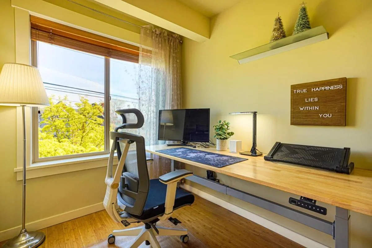 Image 2 of Stylish North Seattle Townhouse- Dual Master Suites