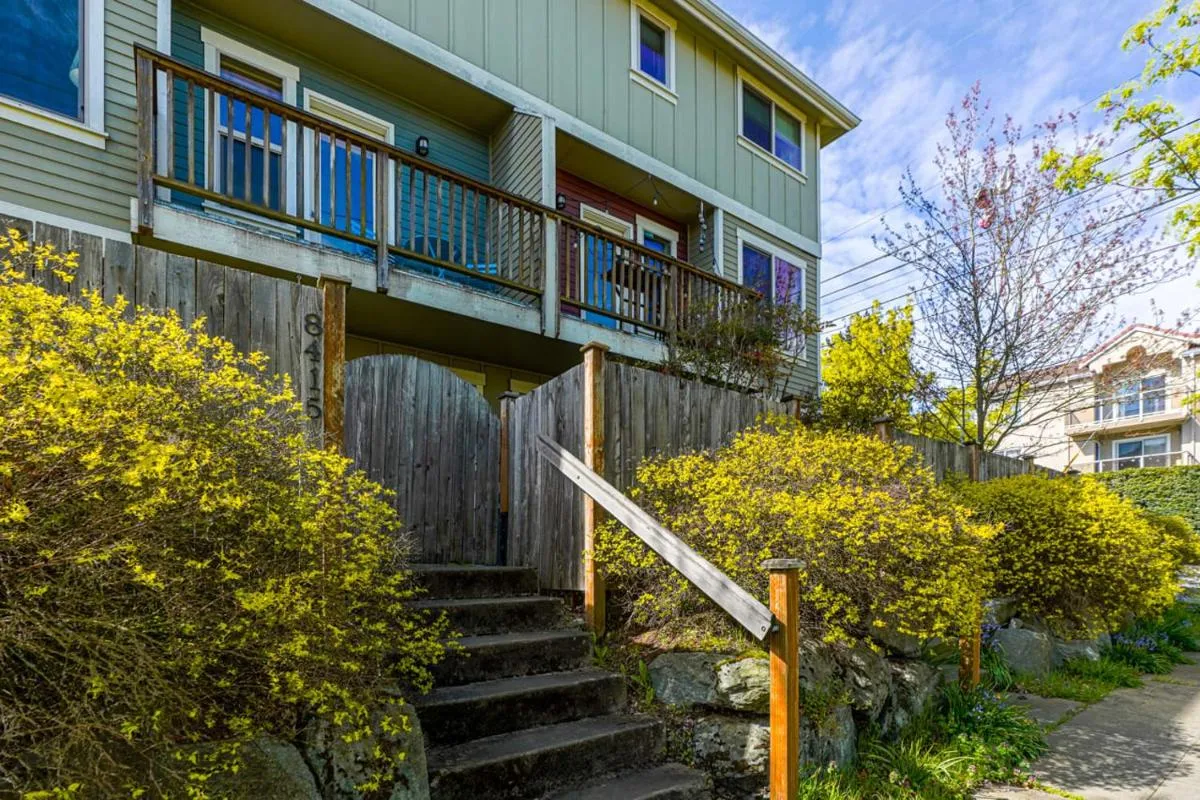 Image 5 of Stylish North Seattle Townhouse- Dual Master Suites
