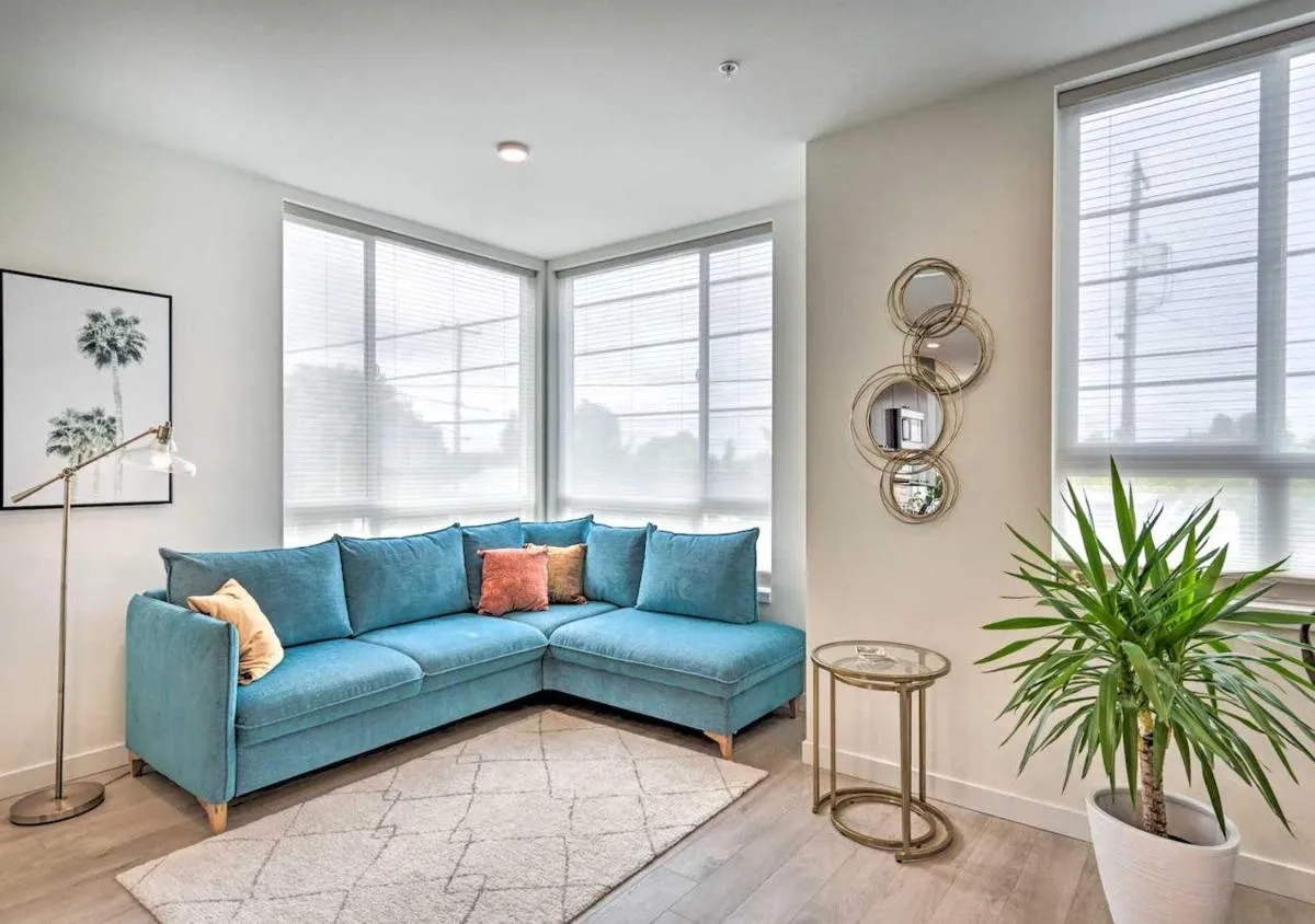 Image 2 of Stylish Townhome in Ballard