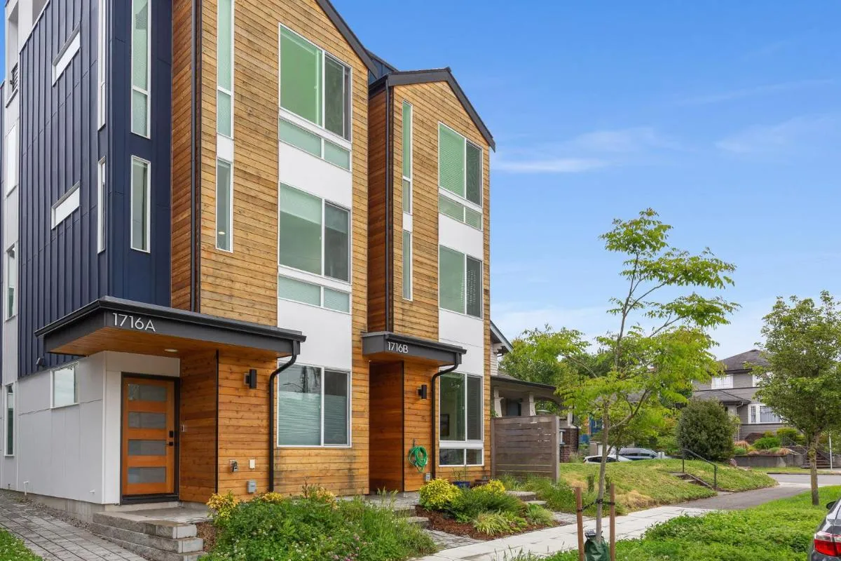Image 5 of Stylish Townhouse Near Seattle Attractions