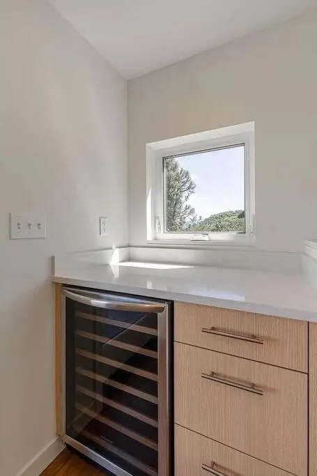 Image 3 of Sunny Modern Masterpiece with EV Charging and A/C