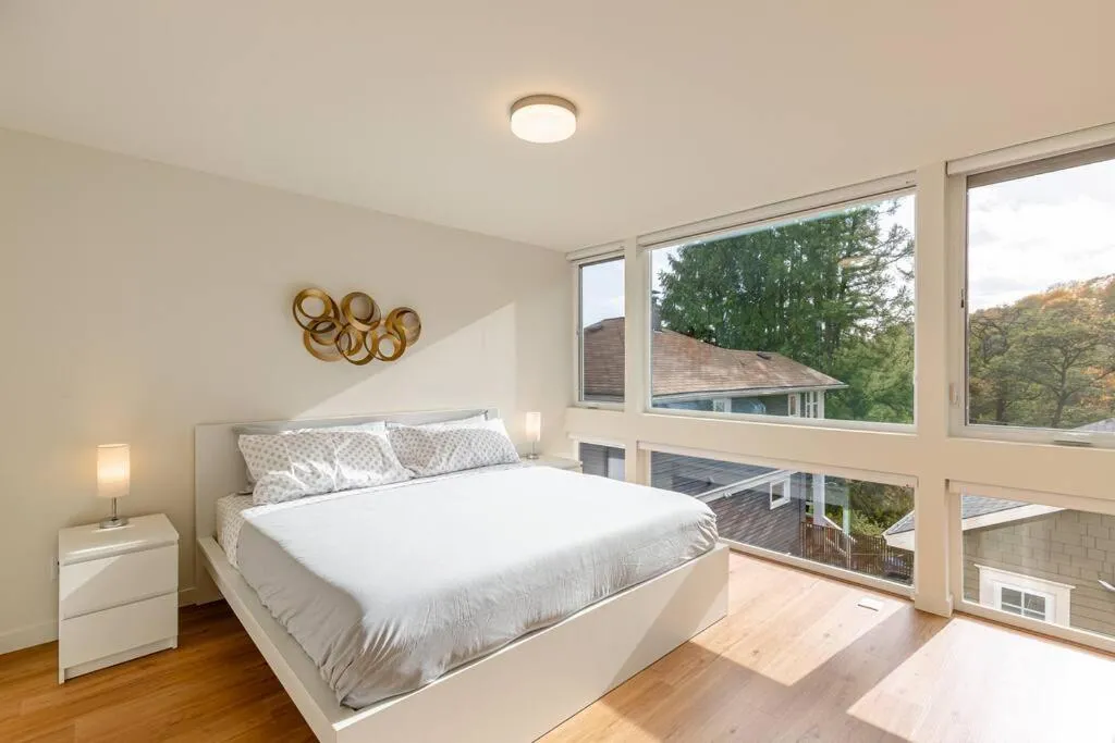 Image 1 of Sunny Modern Masterpiece with EV Charging and A/C