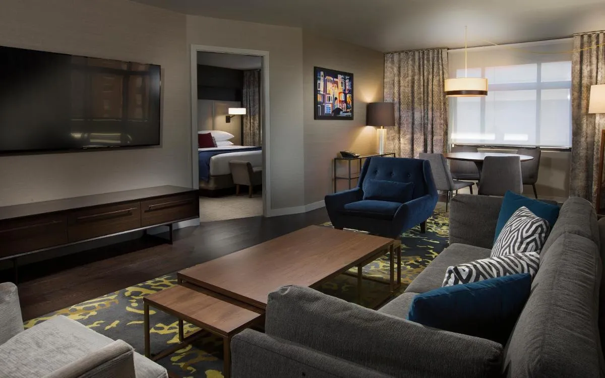 Image 4 of The Paramount Hotel