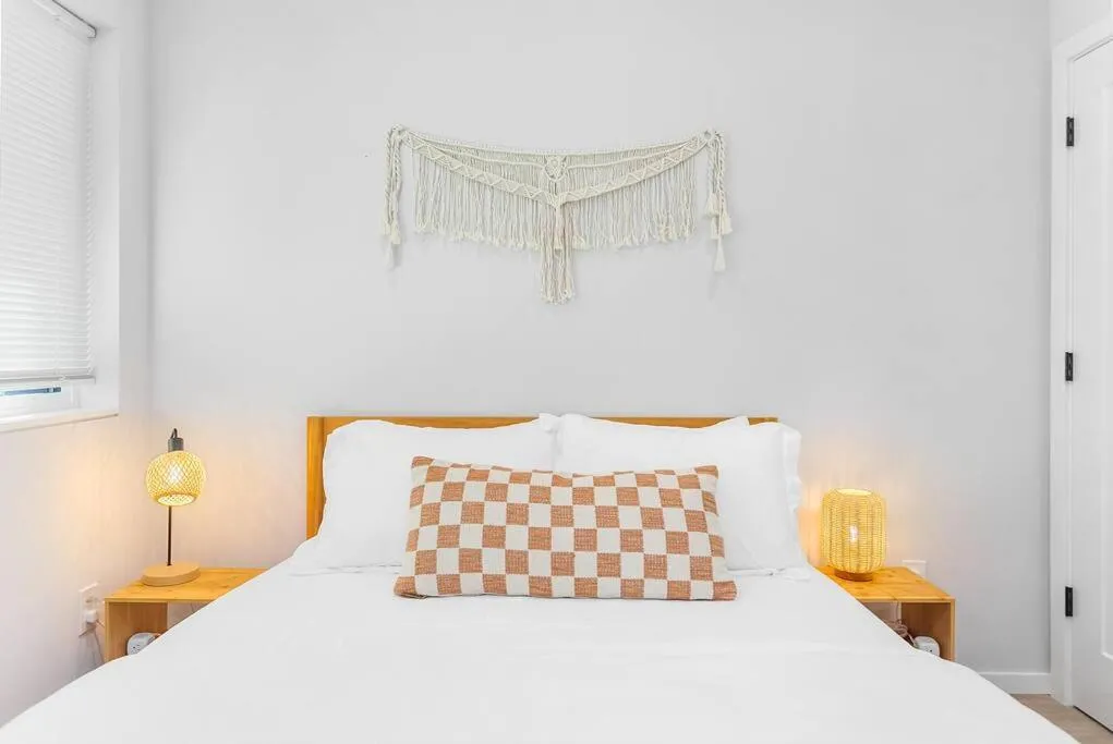 Image 6 of The Sweetest Suite – 91 Walkscore!