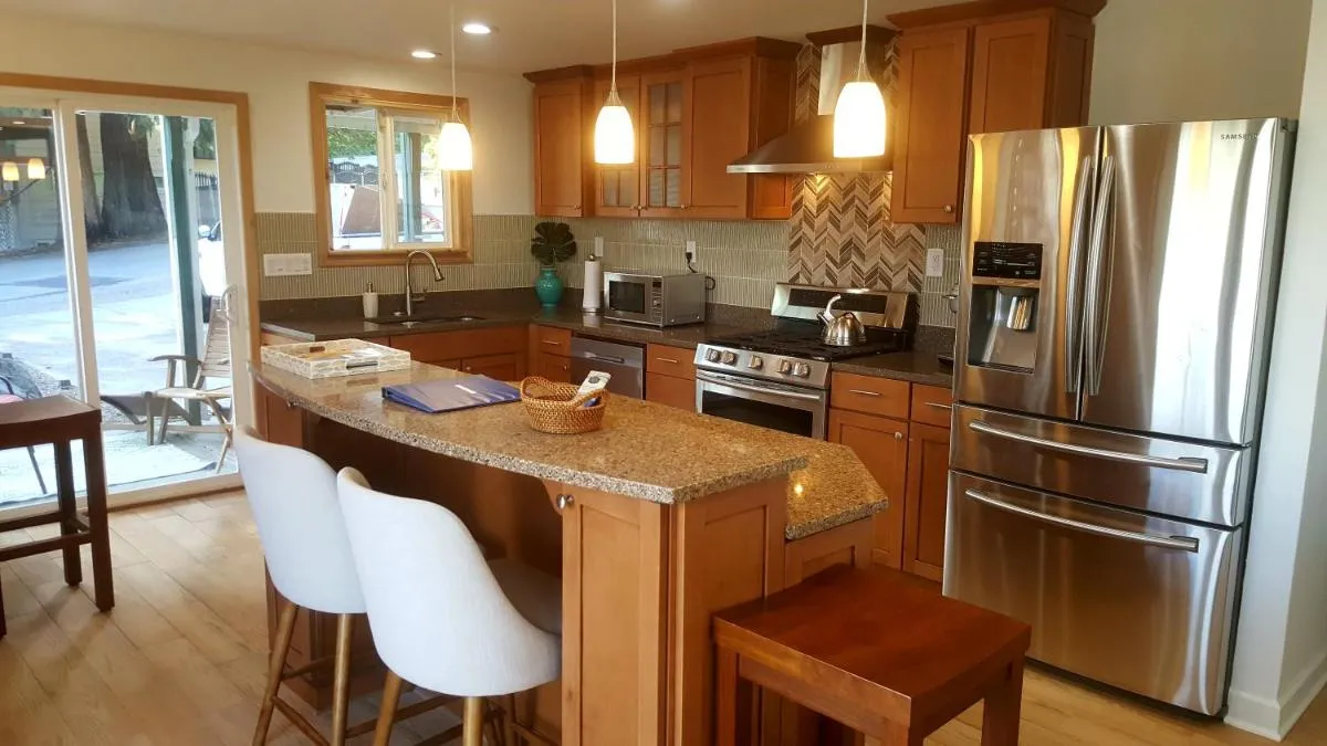 Image 3 of Water View Home